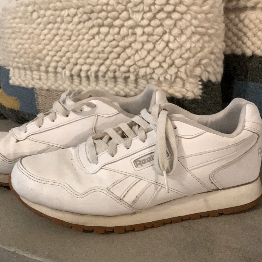 WOMENS REEBOK CLASSIC SZ 9